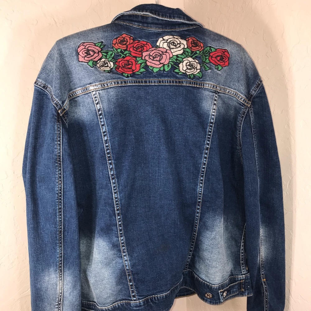 Lularoe Harvey Denim Jacket. NWOT. 3XL (24-26) - Picture 6 of 7